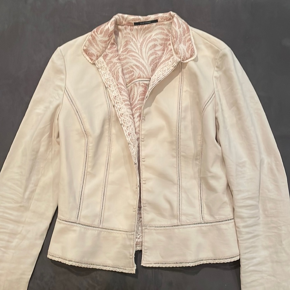 Elie Tahari linen blend jacket